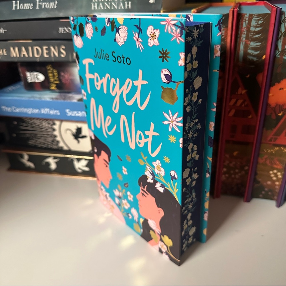 SIGNED Forget Me Not by Julie Soto ILLUMICRATE AFTERLIGHT EXCLUSIVE Hardback - Picture 7 of 7